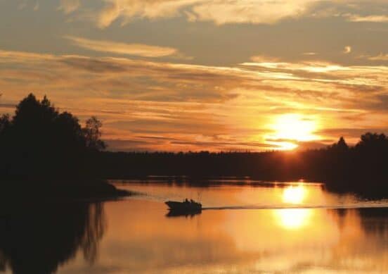 Midnight sun at nothern lights village